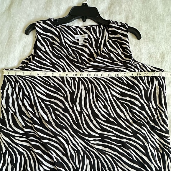Susan Graver Dress Womens XL Zebra Print Sleeveless Tiered Liquid Knit Flowy NEW - Picture 5 of 12